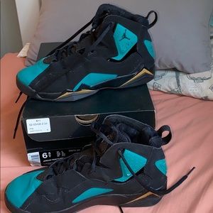 Jordan True Flight GG 6Y 8 women’s